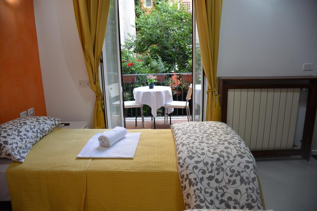 Roma Hotel Srls Kültér fotó